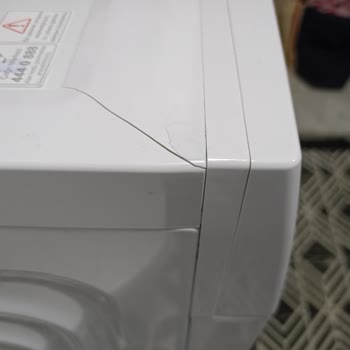 Beko Çamaşır Makinesinin Üst Kapağındaki Çatlayan Plastik Çerçeve Garantiden Dışarı Bırakıldı