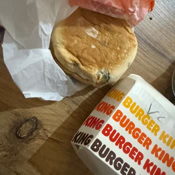 Getir'den Gelen Burger King Siparişinde Küflü Ekmeği Ve İade Reddi