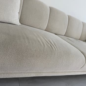 İstikbal Koltuk Takımının Hızlı Kumaş Bozulması Ve Servis İhmali