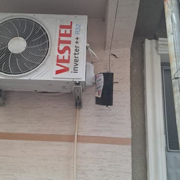 TurkNet Kutusu Ve Kablolarının Klimaya Yakınlığı Yangın Ve Parazit Riski Oluşturuyor