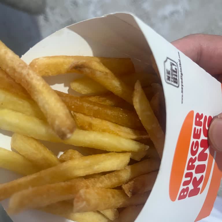 Siirt Park Burger King Şubesinde Sert Ve Yanmış Patates Kızartması Şikayeti