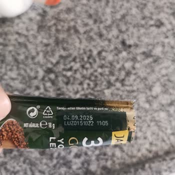 Jacobs 3'ü 1 Arada Gold Kahve Paketinde Topaklanma Ve Sertleşme