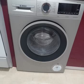 Bosch Çamaşır Makinesinde Ön Köşede Paslanma Ve Kabarma, Garanti Bitmiş Ücretsiz Onarım Talebi