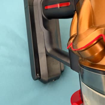 Dyson Gen5 Detect Süpürgesinde Koltuk Başlığı Deformasyonu Ve Performans Düşüşü