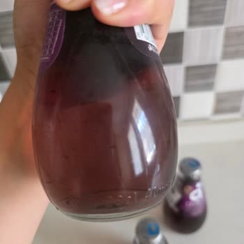 Avşar Maden Suyu Kötü Bir Tat Ve İçindeki Siyahlıklar