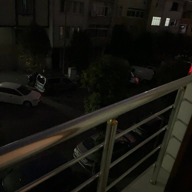 Küçükçekmece'de 7 Saat Kesinti, Bozulmuş Gıdalar Ve Belirsiz Açıklama