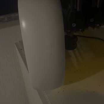 Denizli Merkezefendi Yenişafak Mahallesi'nde Balkon Böcek Ve Sinek Sorunu