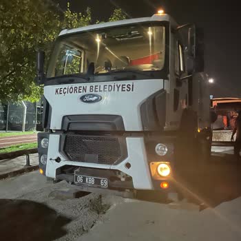 Gece Yarısı Çöp Kamyonu Patlaması Mahallede Dinlenme Hakkını İhlal Etti