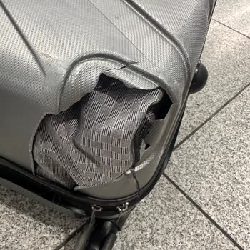 Stuttgart Havalimanı’nda Bebek Arabası Kaybı Ve Valiz Hasarı Nedeniyle Tazminat Talebi
