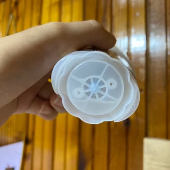 Rexona Roll-On Deodorantı Alt Kısmından Sızma Ve Kıyafet Aşınması