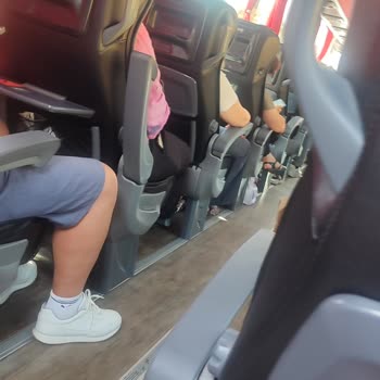 Klima Çalışmayan Ve Ekranları Sökülmüş Otobüs Ücret İadesi Talebi