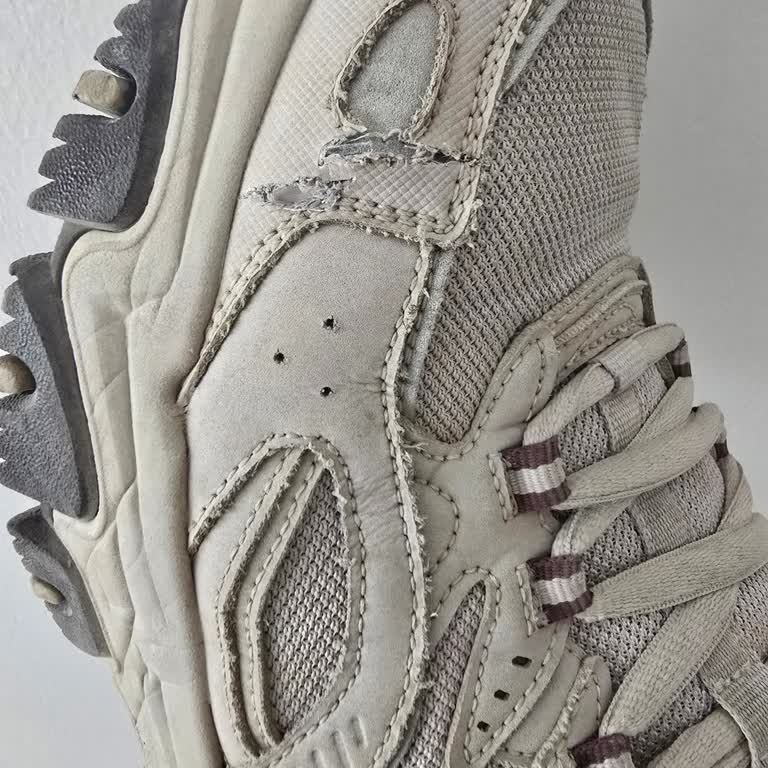 Yüksek Fiyata Aldığım Skechers Ayakkabısının Kısa Sürede Patlaması Ve Talebimin Reddi