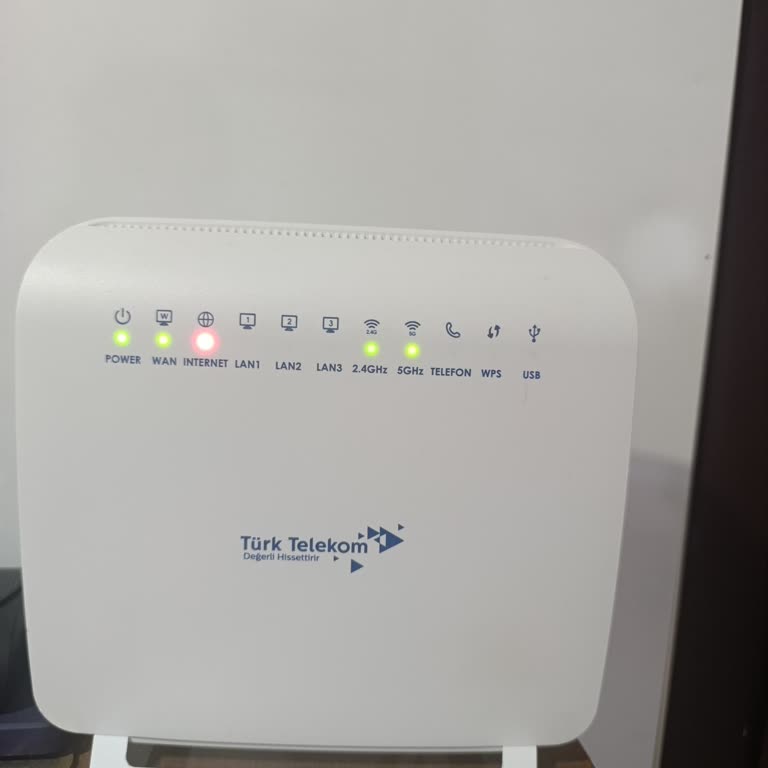 Bir Haftadır İnternet Kesintisi Ve Müşteri Hizmetlerine Ulaşılamaması