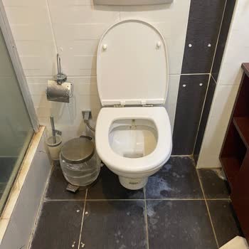 Otel Odasında Hijyen Eksikliği Ve Tatilbudur’un İade Reddi