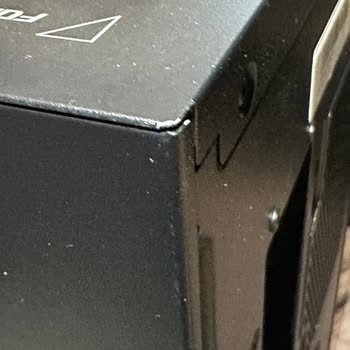 Asus ROG G700TF'de RGB Senkronizasyonu Bozuldu, Servis Sonrası Kasada Çizikler