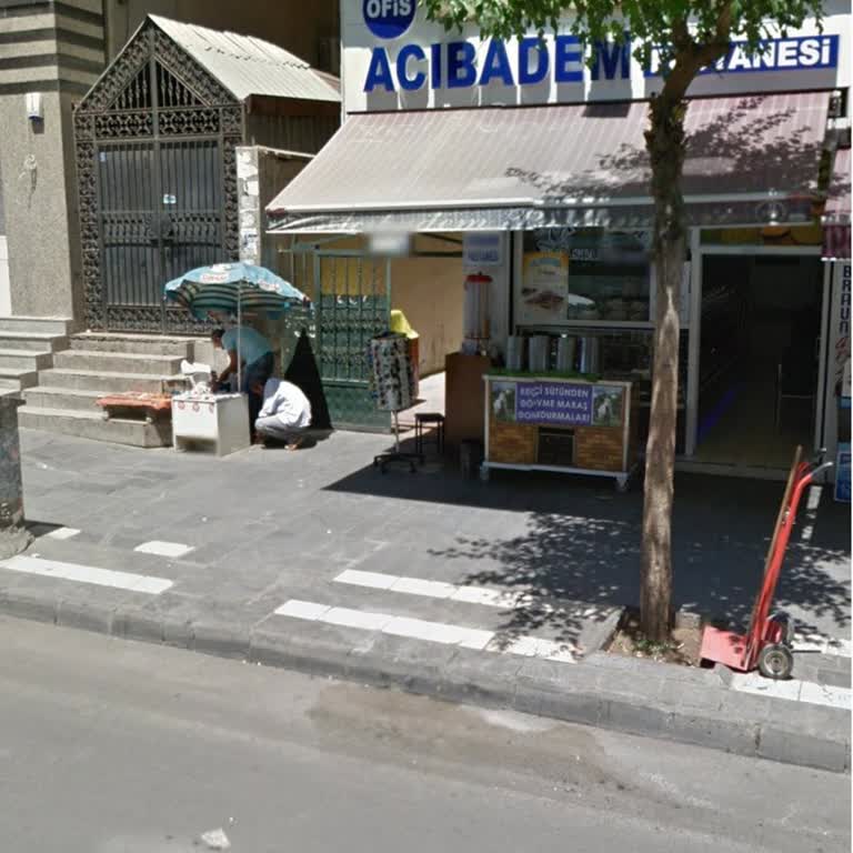Kaba Çalışanın Çocuklu Müşteriye Yüksek Sesle Uyarısı Kabul Edilemez