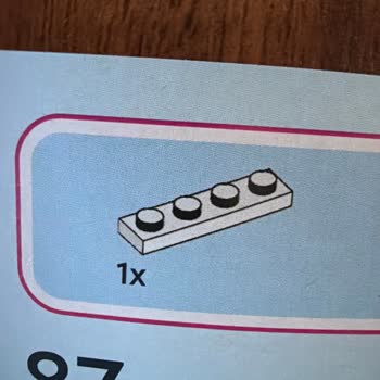 D&R Bornova'dan Alınan LEGO Setinde Eksik Parçalar