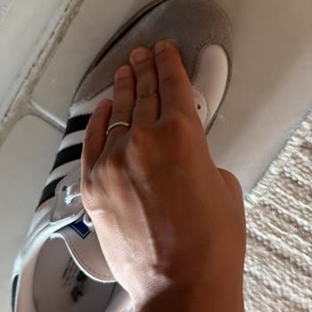 Ayıplı Ayakkabı Tabanı Açıldı, Müşteri Hizmetlerinden Yanıt Gelmedi