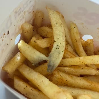Küflü Patates Kızartması Ve İletişim Eksikliği Aksaray Popeyes Şubesinde