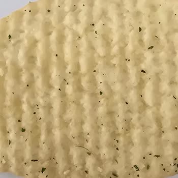 Cips Paketi Üzerinde Kıl Tespiti: Hijyen Endişesi