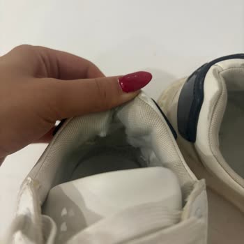 Arka Kısmı Kırılan Calvin Klein Ayakkabıda Değişim Ve İade Talebi