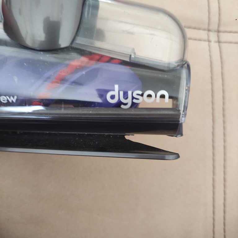 Dyson V12 Başlık Parçası Kendi Kendine Koptu, Garanti Reddi