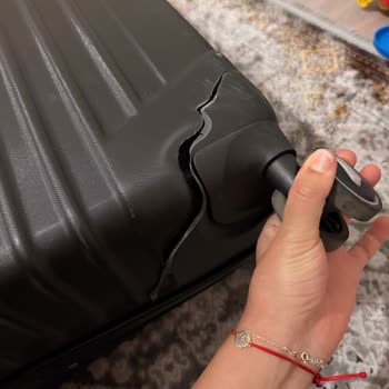PC1951 Seferinde Büyük Boy Valizlerin Şiddetli Hasarı Ve Yetersiz Telafi Teklifi