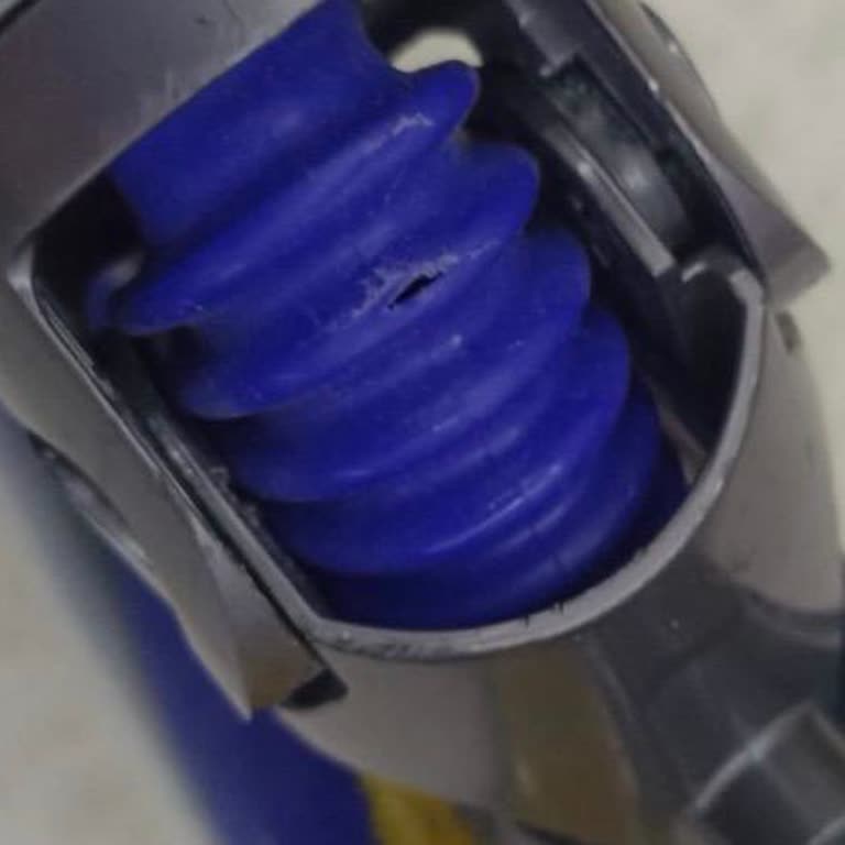 Dyson Gen5detect Hortum Yırtılması Garanti Reddi Ve Tasarım Sorunu