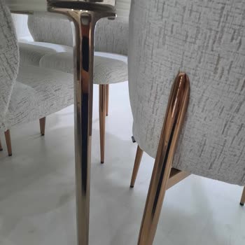 Renk Uyumsuzluğu Nedeniyle Yemek Odası Takımının Değişimini Talep Ediyorum
