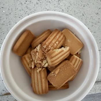 Eti Cici Bebe 4’lü Paketlerde Kırık Bisküvi Şikayetim
