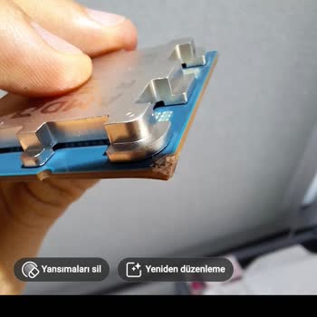 Kırık AMD Ryzen 7 9800X3D İşlemci İçin Ücretsiz Değişim Talebi