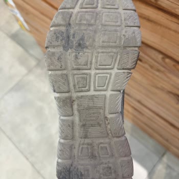 Skechers Ayakkabısının Tabanı Eridi, Ayıplı Ürün İade Talebi
