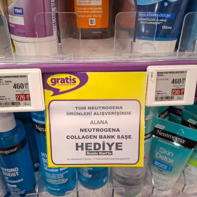 Gratis Mağazasında Stokta Olmayan Kampanya Hediyesi Etiketi Kaldırılmalı