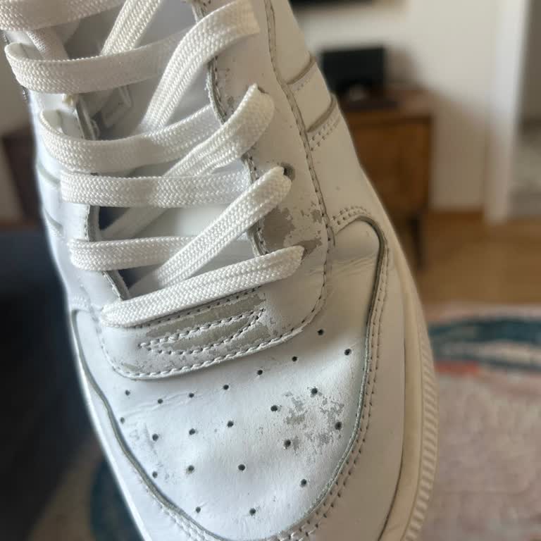 Lacoste Shoes Paint Runs in Rain: SuperStep Exchange Rejected