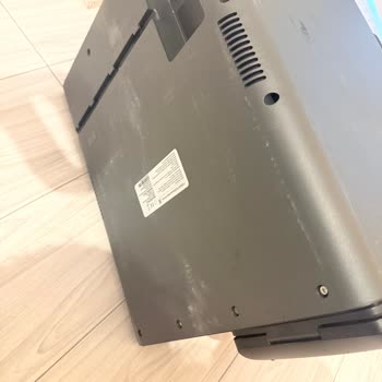 Media Markt'tan Gelen Robot Süpürge Çizik Ve Aşınmış Halde Teslim Edildi