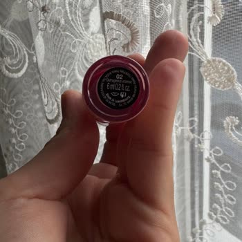 Eksik Bilgilendirme Nedeniyle Biber Aromalı Sephora Glossu Dudaklarda Yanık Ve Deformasyona Yol Açtı