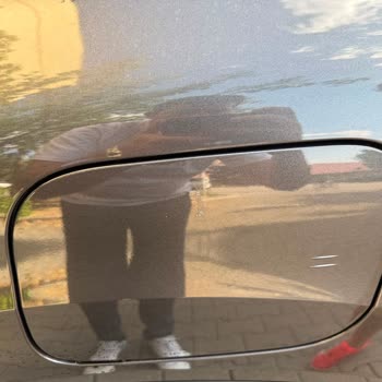 Citroen C4X Shine’da Vernik Ve Güneş Yanıkları İçin Servisin Sorumluluk Reddi