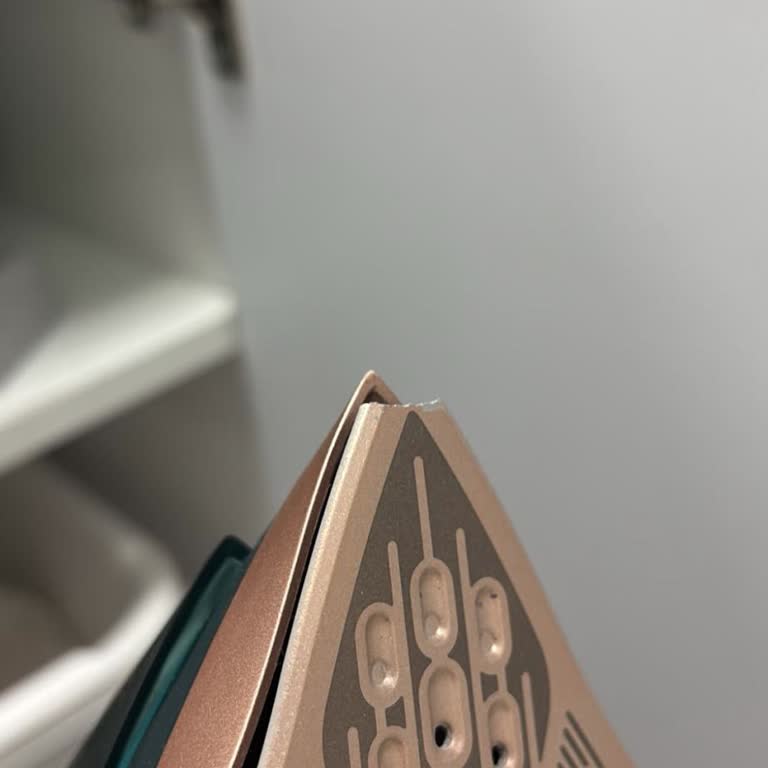 Metal Ucu Kırılan Philips Ütüde Garanti Süreci Müşteriyi Binlerce Lira Zorladı