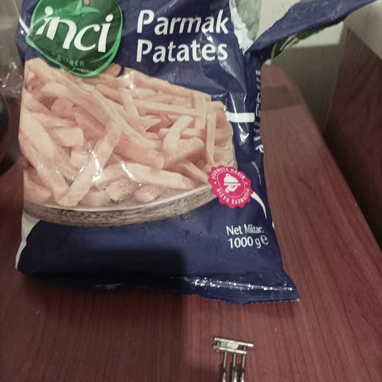 Patates Dondurulmuş Ürünün İçindeki Demir Parçası