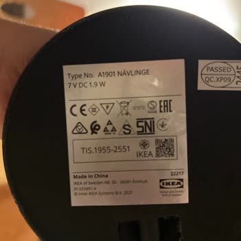 IKEA Masa Lambasının Aşırı Parlaması Göz Rahatsızlığına Neden Oluyor