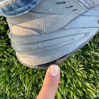 Nike Air Monarch Ayakkabısında Taban Açılması Ve Garanti Reddi
