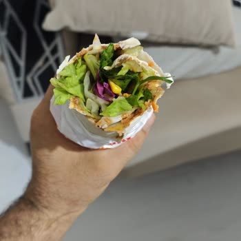 Hayal Kırıklığı Yaratan Çiğköfte Dürümde Az Çiğköfte Ve Aşırı Tuz