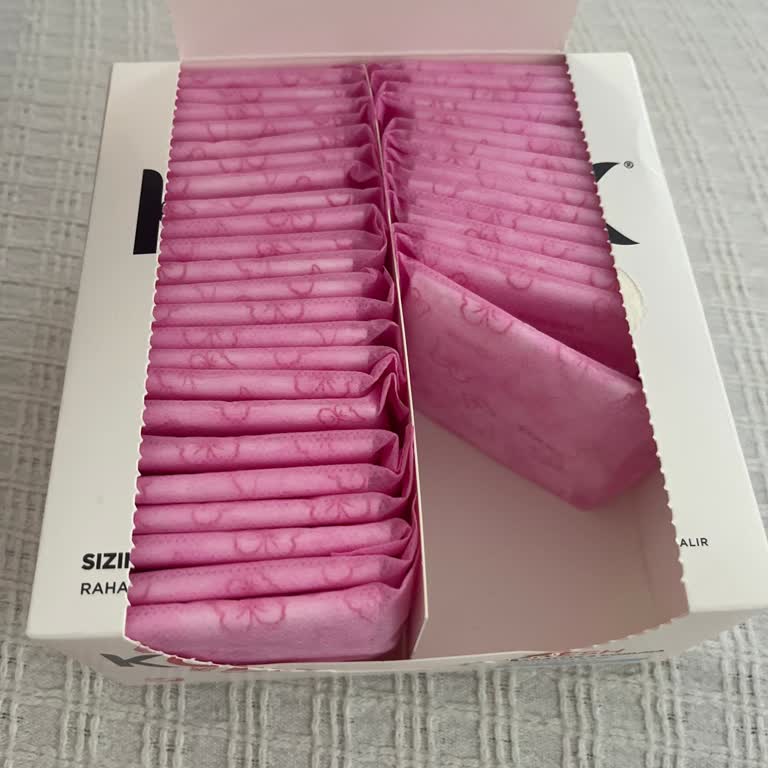 I Face Kotex Daily Pad Adhesive Problems That Damaged My Underwear