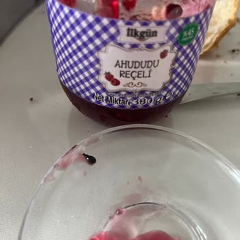 BİM Beylikdüzü Şubesinde İlkgün Reçel Kavanozunda Böcek Tespiti