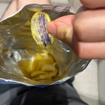 Ruffles Cipsinde Mor Lekeler Gıda Güvenliği Endişesi