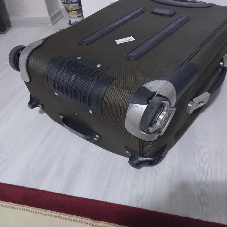 THY’nin 1500 TL Teklifi Yetersiz, Hasarlı Valiz İçin 5.000 TL Tazminat Talebi