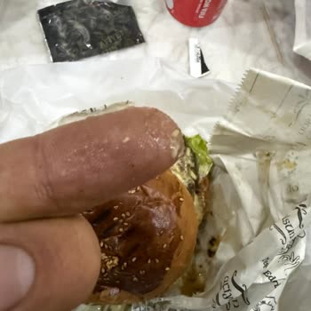Hacı Burger Hamburgerinde Kıl Çıktı, Getir Müşteri Hizmetleri Çözüm Sunamadı