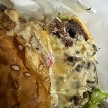 Hacı Burger Hamburgerinde Kıl Çıktı, Getir Müşteri Hizmetleri Çözüm Sunamadı