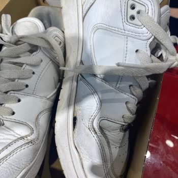 Lacoste Spor Ayakkabısının Kısa Sürede Deformasyonu Ve Mağaza Red Cevabı
