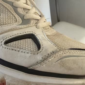 Kent Meydanı In Street Mağazasında Skechers Ayakkabısının Dikiş Açılması Ve Garanti İhlali